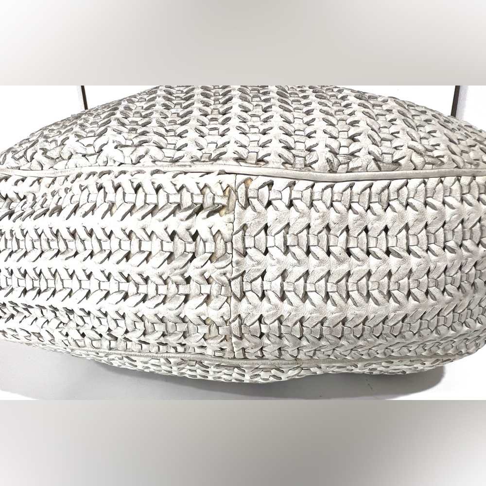 👜 Dior Avenue Bag - FIXER UPPER - Luxury Handbag Giveaway - Picture 15 of 15